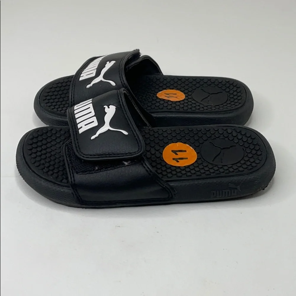 Pumas Kids Slides Size 11 black‎